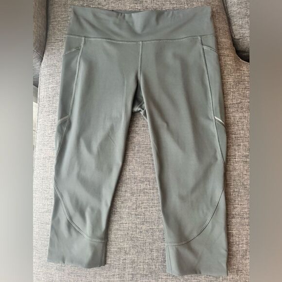 Lululemon Women Capris Leggings 18,5 in Size 12 - Picture 10 of 14